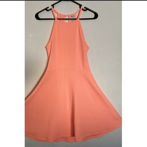Skater skirt style dress in PEACH 🍑